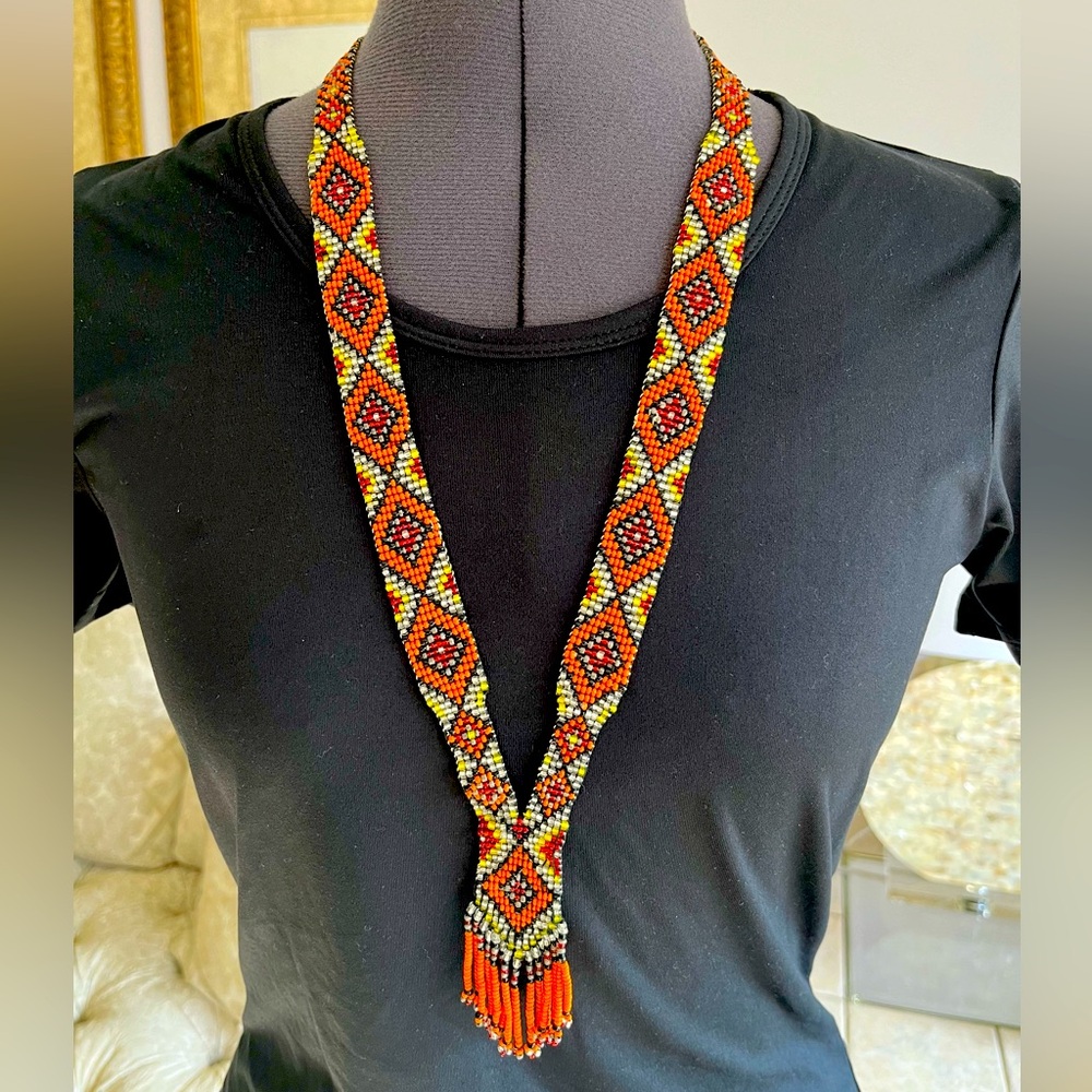 Indian vibes seed bead necklace